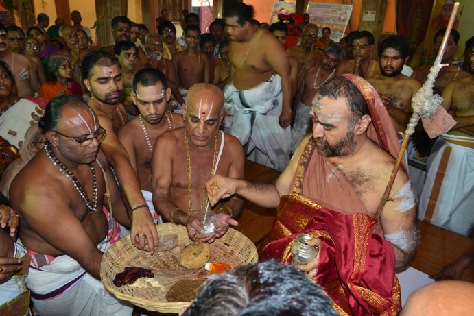 Jayanthi Mahtosav of His Holiness Pujyashri Vijayendra Saraswathi Shankaracharya Swamiji